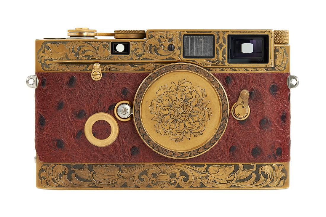 Leica MP "John Botte" *: A unique and stunningly impressive Leica MP, this camera has been engraved after a design from John Botte. The work took more than 2 years to be completed and the craftsman, the famous Sam Alfano, tol