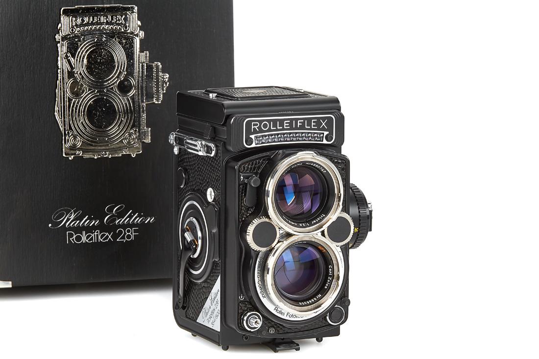 Rolleiflex 2.8F Heidosmat 1:2.8/80 Carl Zeiss Planar 1:2.8/80 Lot - ROLLEIFLEX CAMERA No. 1270076. Top lens: Heidosmat 1:2.8⁄80