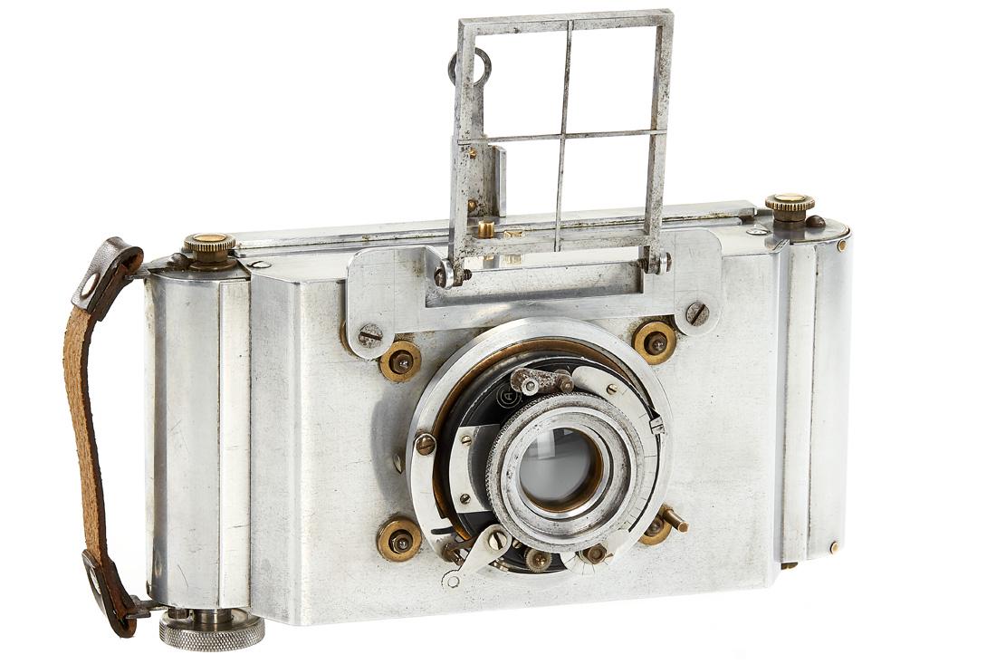 Prototype Medium Format Camera (1 of 14)