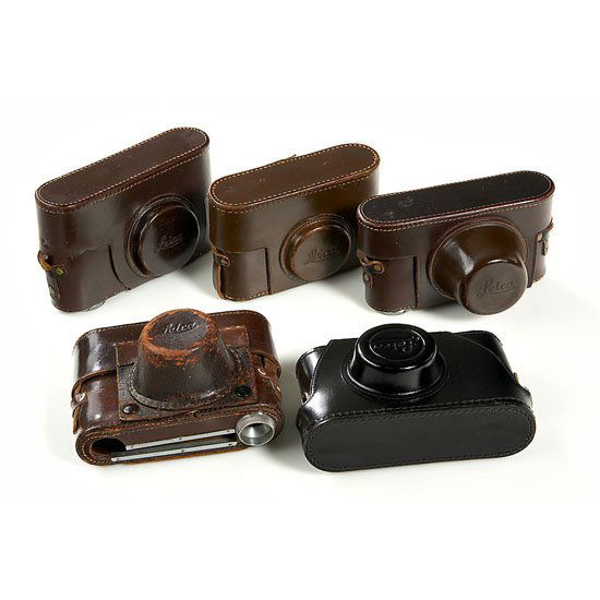 Leica: Leitz Everready Cases (various): modified Leica case ESOOR (for Leica with SCNOO rapid winder, rigid Summar, finder) , very rare ESMIT case (second version for Leica I with rangefinder) , ESOOG (for Leica Ic with rangefinder) , ESFUS