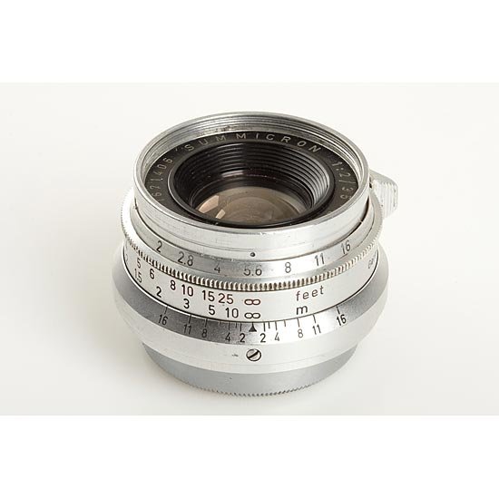 Summicron 2/35mm chrome: rare, Wetzlar 8-element screw mount Summicron, heavy cleaning marks, rear cap (Serial no: 1671406, 1959, Condition: B) Summicron 2/35mm Chrom Seltenes 8-linsiges Wetzlar Schrau