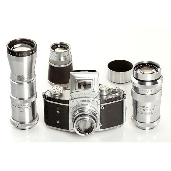 Kine Exakta chrome outfit: fifth version Kine Exakta with 'C' spelling, with 4 lenses, Xenon 2/5cm no.1543151, Xenar 3.5/135mm no.4351675, Tele-Xenar 5.5/15cm no.1775525, Tele Megor 5.5/25cm no.827369 (Serial no: 6188