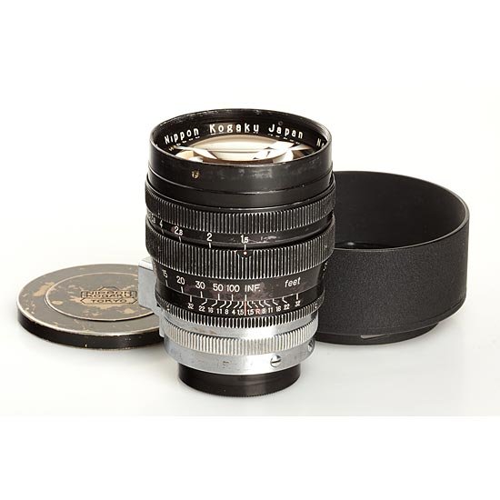 Nikon Nikkor-S.C 1.5/8.5cm: fast Nikkor for M39, scratches on front lens element, caps, hood (not original) (Serial no: 264354, 1952, Condition: C) Nikon Nikkor-S.C 1,5/8,5cm Lichtstarkes Nikkor für M39,