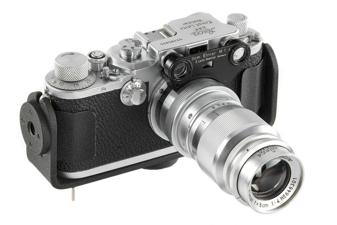 Leica IIIc with Leitz Tripod Adapter * SN: 385995 (1 of 15)