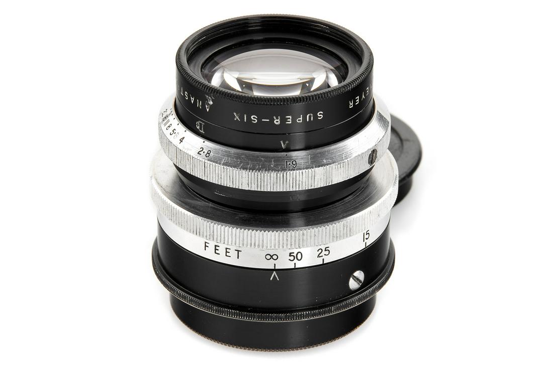 Dallmeyer f. Leica M39 Super-Six Anastigmat 1.9/2": Sought-After, 5Cm Dallmeyer Super-Six In Original, Rangefinder Coupled M39 Mount, Matching Mount With Engraved Last Three Digits Of The Serial Number, Very Good, Coated Optics, With Only A Few Hairlin