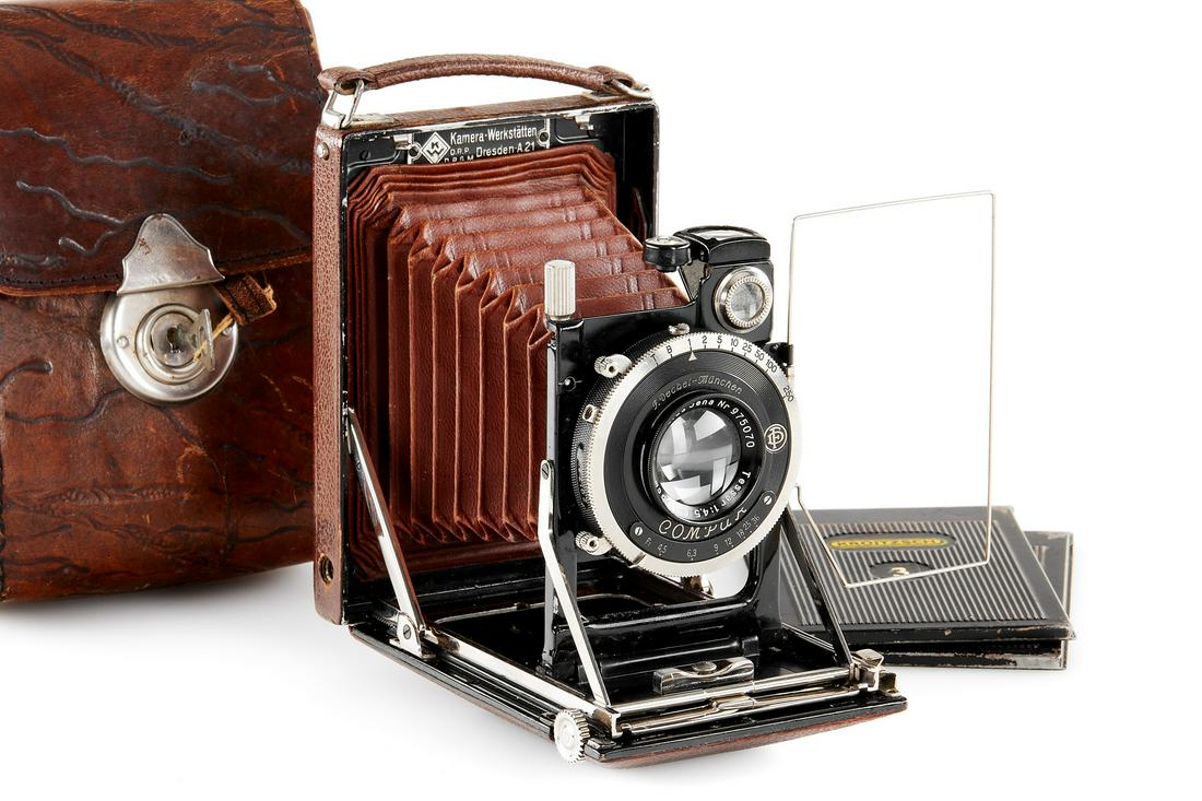 K.W. Patent Etui brown SN: 40358 (1 of 8)