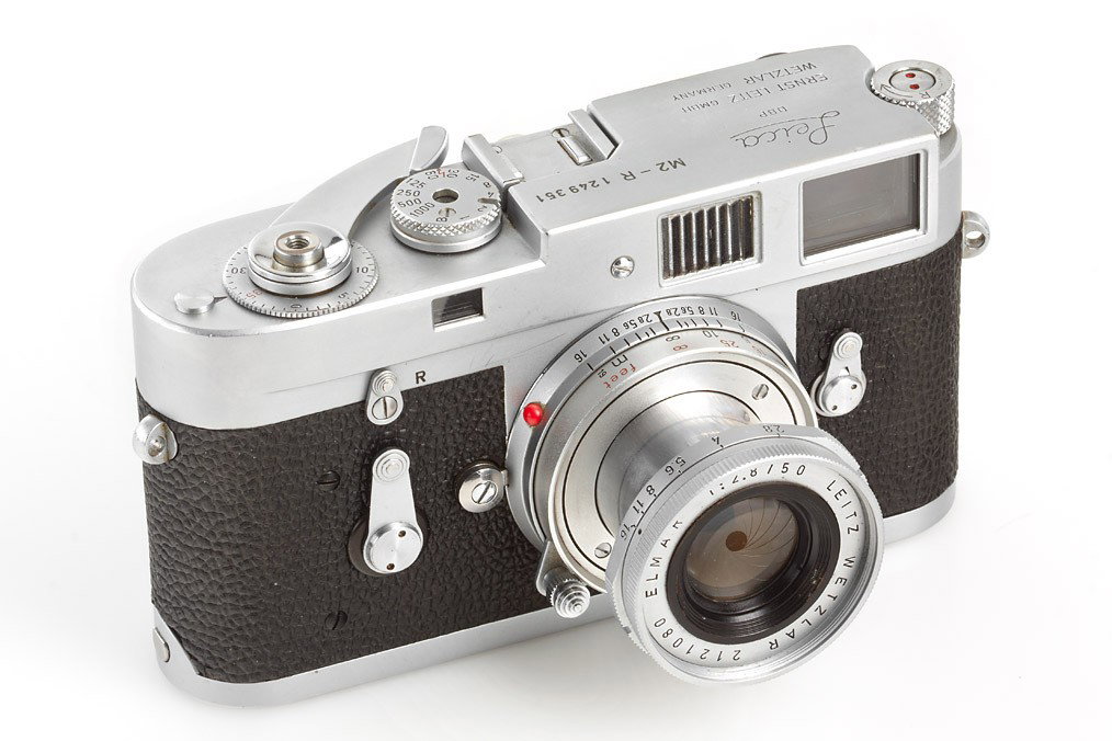 M2-R: rare Leica M2-R (with quick loading system), in perfect working condition, clean finder, Elmar 2.8/50mm no.2121080 (cond.B, cap)