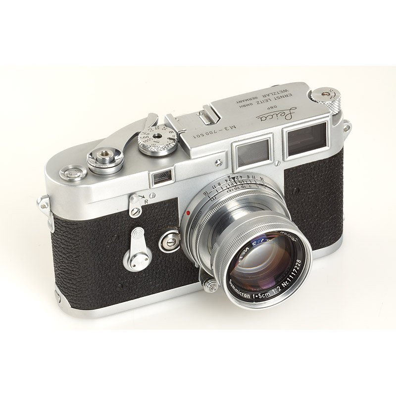 M3 Chrome , SN: 700501, 1954: M3 from the first batch in beautiful (only a small depression on top plate) and 100% original, perfect working condition, rare version with corner on top plate, nice serial number (we sold no.700500 i