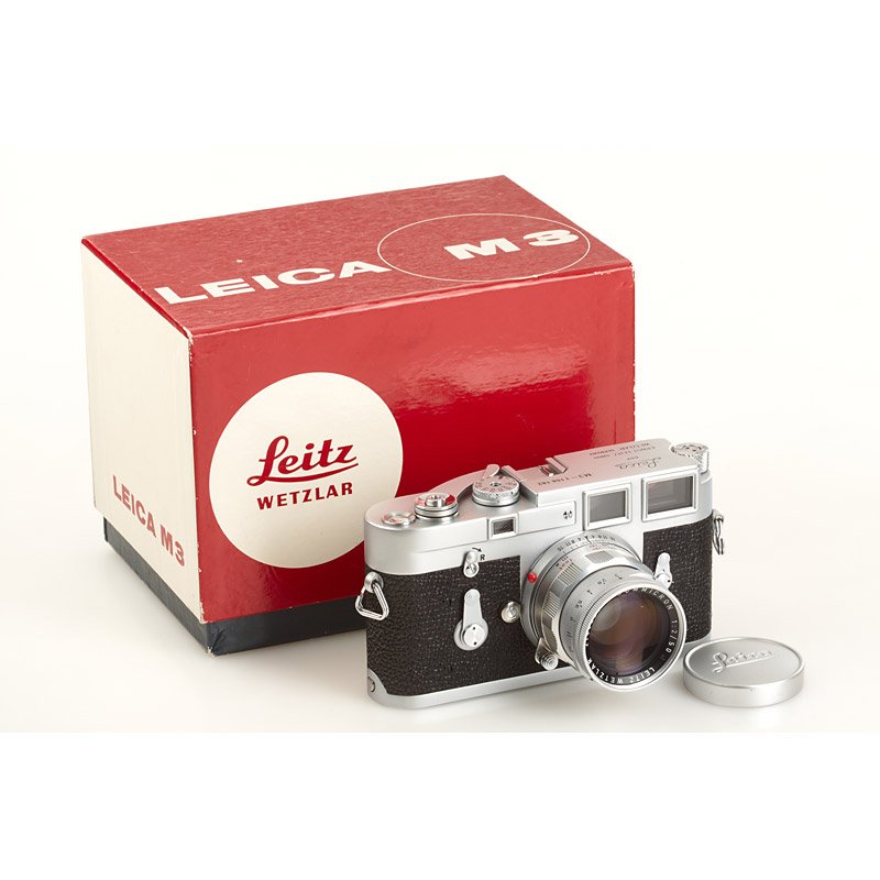 M3 Chrome , SN: 1156182, 1966: clean and late M3 with a very nice top plate in good working order, still L-sealed, matching rigid Summicron 2/50mm no.2160221 (clean lenses, cap), maker's box with matching body number