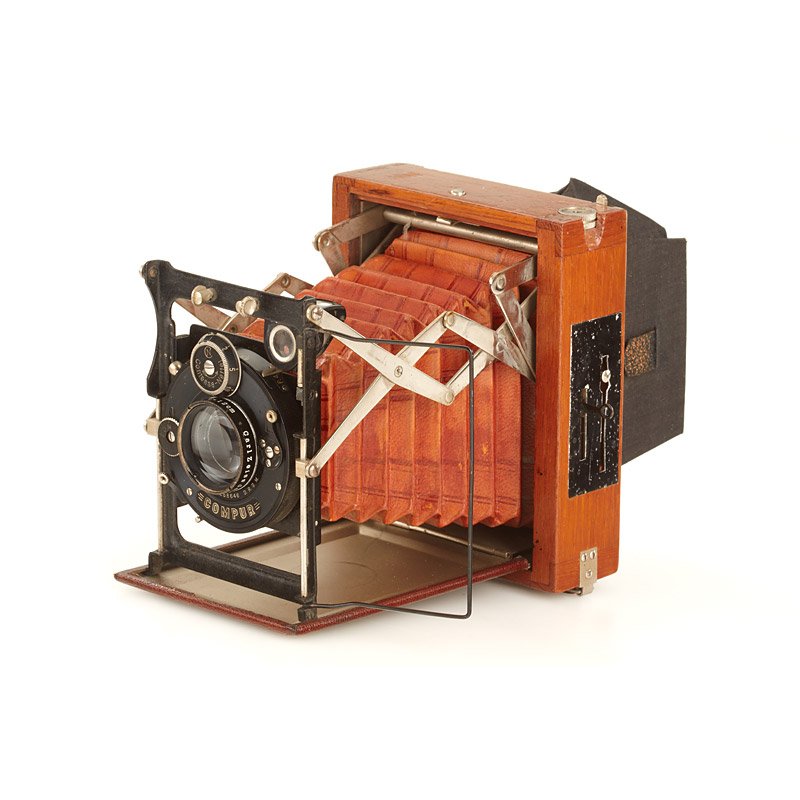 Contessa Nettel Sonnet Tropical, SN: 589565, c.192: 6.5x9cm, brown bellows, Tessar 4.5/12cm no.620013 in good working Compur shutter, black KW ground glass holder