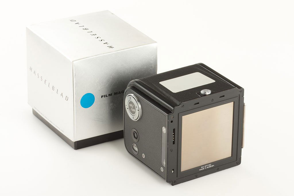 Hasselblad Magazine A70 100/200 black, SNRH371130,: mint black magazine in maker's box