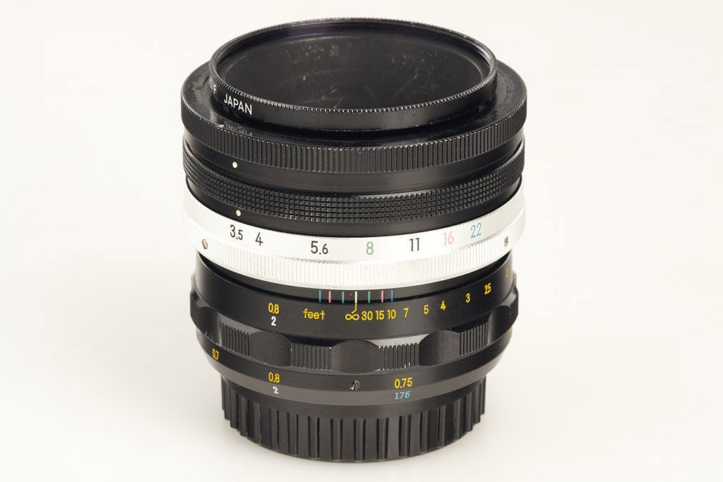 Nikon Micro-Nikkor 3.5/5.5cm, SN172122, 1961: very early and very rare, first type 1:1 macro lens, the first for Nikon F, feet scale, in fine condition with Tokyo caps, clean lenses, M-B ring