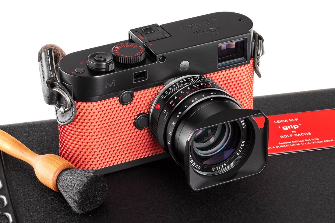 Leica M-P Rolf Sachs edition 'Grip': A special edition Leica M-P (Typ 240) issued in collaboration with artist and photographer Rolf Sachs. The set consists of the Leica M-P camera no.5153914 and the fast classic lens Leica Summilux-M 1.