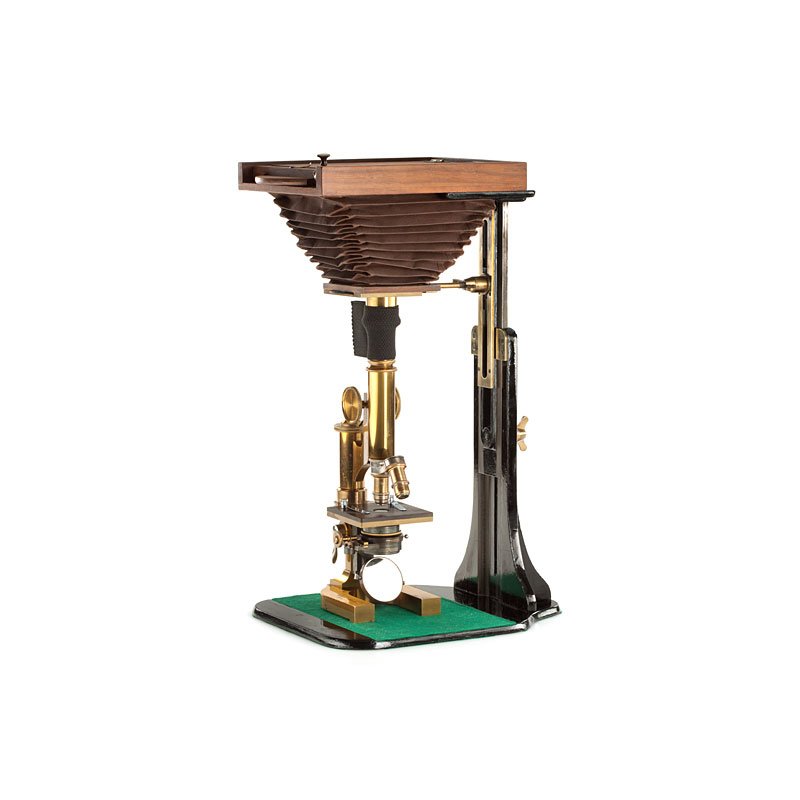 Leitz Microscope Camera: very rare and fully original very early Leitz camera for use with Leitz microscopes, mounted on an adjustable black lacquered metal stand (height 36-59cm), for 13x18cm plates with insert mask for 9x12