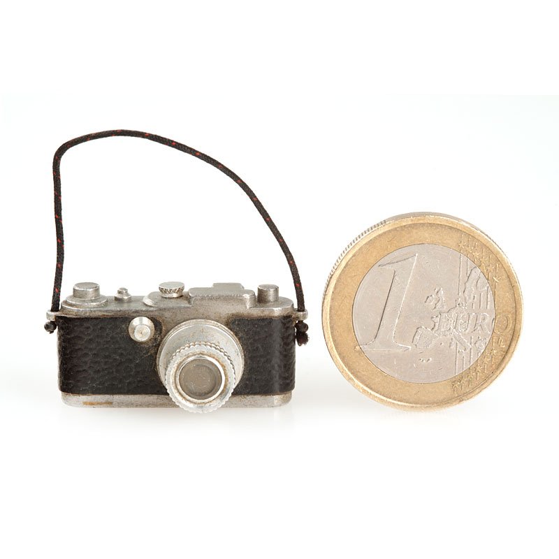 Subminiature Leica Stanhope: rare small metal Leica styled Stanhope in fine condition, the image (Wetzlar a.d. Lahn) can be viewed through the viewfinder