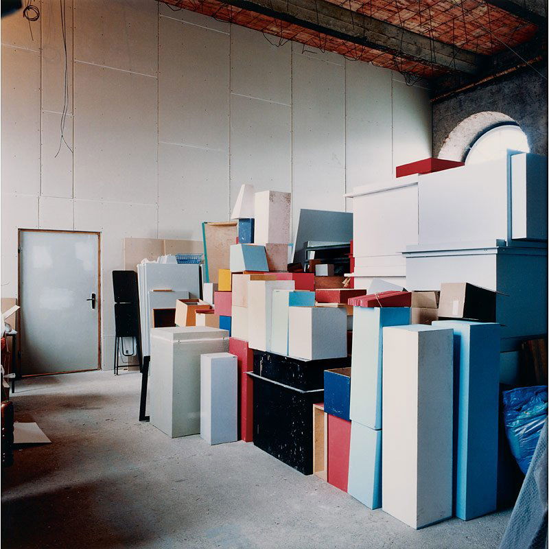 Museum für Völkerkunde, Dresden: Candida Höfer (* 1944), 'Museum für Völkerkunde, Dresden', Chromogenic print, 2000, 21,9 x 21,9 cm (8,62 x 8,62 in.), Signed and dated (print date) by the photographer in pencil on the reverse, lab