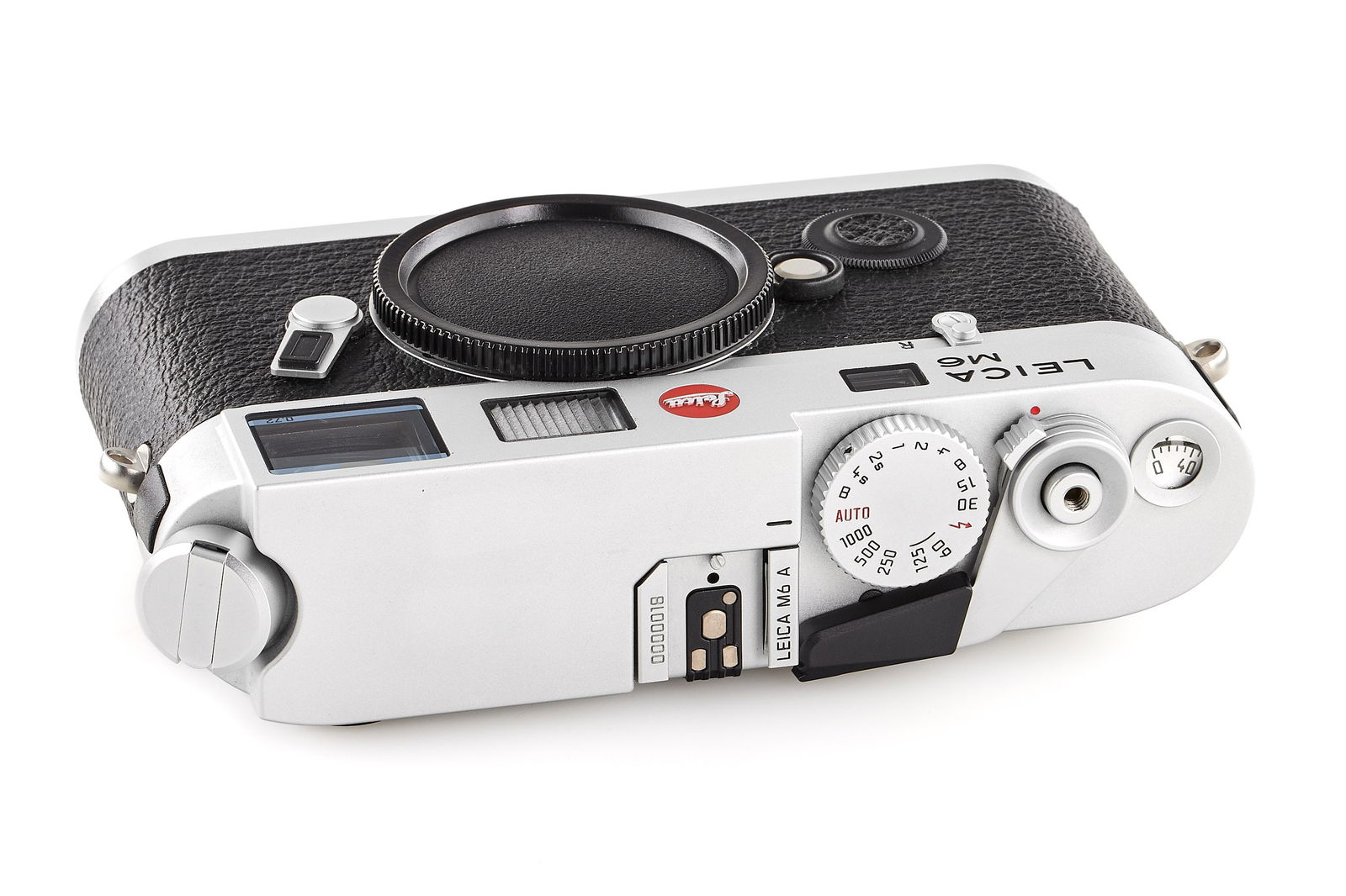 Leica M6 A (M7) chrome Prototype *: Very rare interesting prototype of the Leica M7, named M6 A, with special serial number 0000018, only about 50 pieces were produced, with M6 engravings, in mint condition, with body cap.