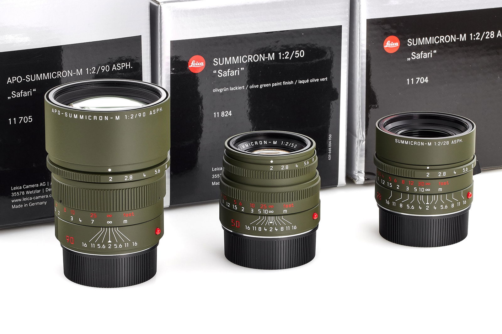 Leica M Safari 28/50/90mm lenses set *: Beautiful set of 3 lenses in olive green "Safari" finish limited to 500 pieces each, including the Summicron-M 11704 2/28mm Asph. Safari no.4781109, Summicron-M 11824 2/50mm Safari no.4758141, Apo-Sum