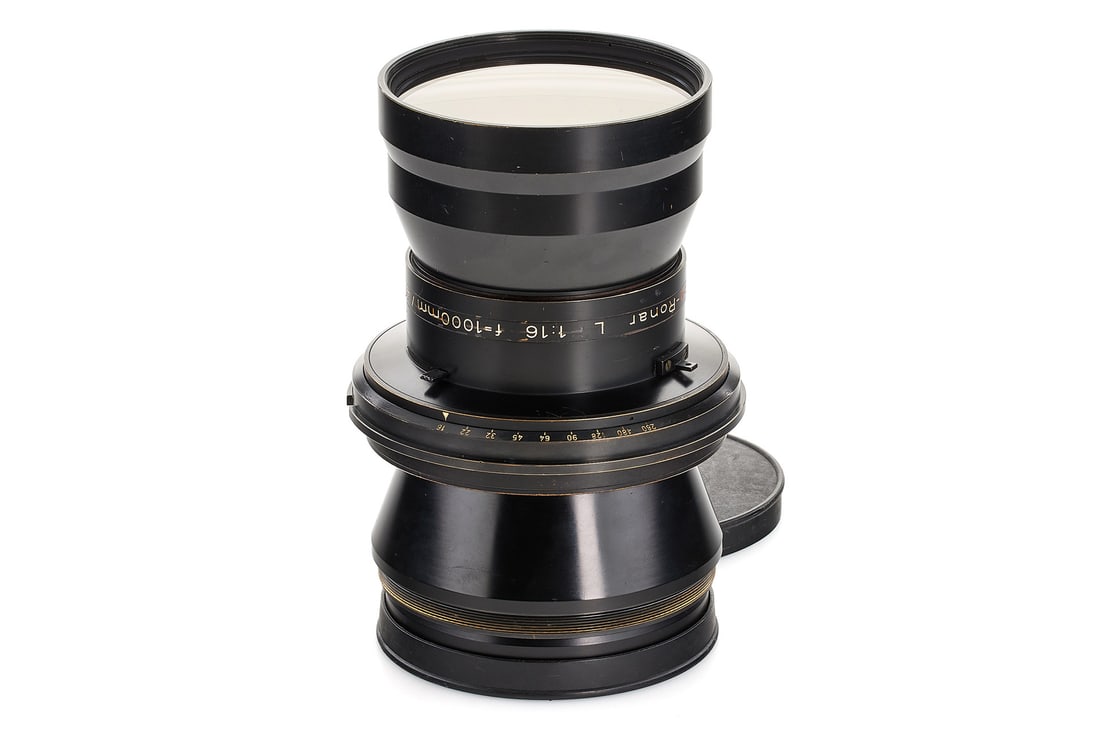 Rodenstock Apo-Ronar L 16/1000mm (40in.): Large format lens in heavy 114mm diam. screw mount, covers 40x40" with ratio 1/1, in very good condition, clean and clear optics, aperture up to f:260, with both original caps.
