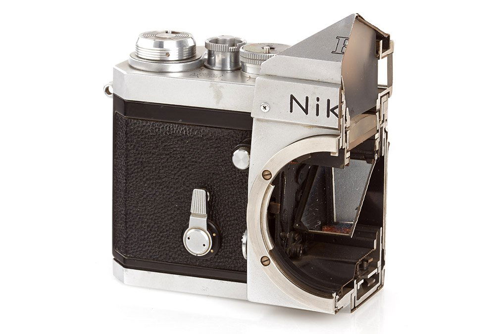 Nikon F chrome Cut-Away, ser.no., c.1960: original Tokyo Nikon F cut-away model in very fine condition - ex Tad Sato collection