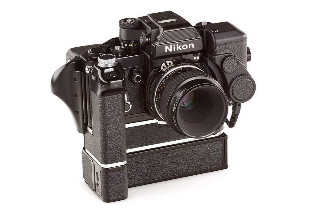 Nikon F2 DATA, ser.no.7776367, 1977: rare camera in almost mint condition with AS prism, matching MF-10 data-back, MD-2 motor drive no.445586, MB-1 battery pack, DS-12 aperture control unit, 10 data cards, regular back door, Micro-Nikkor