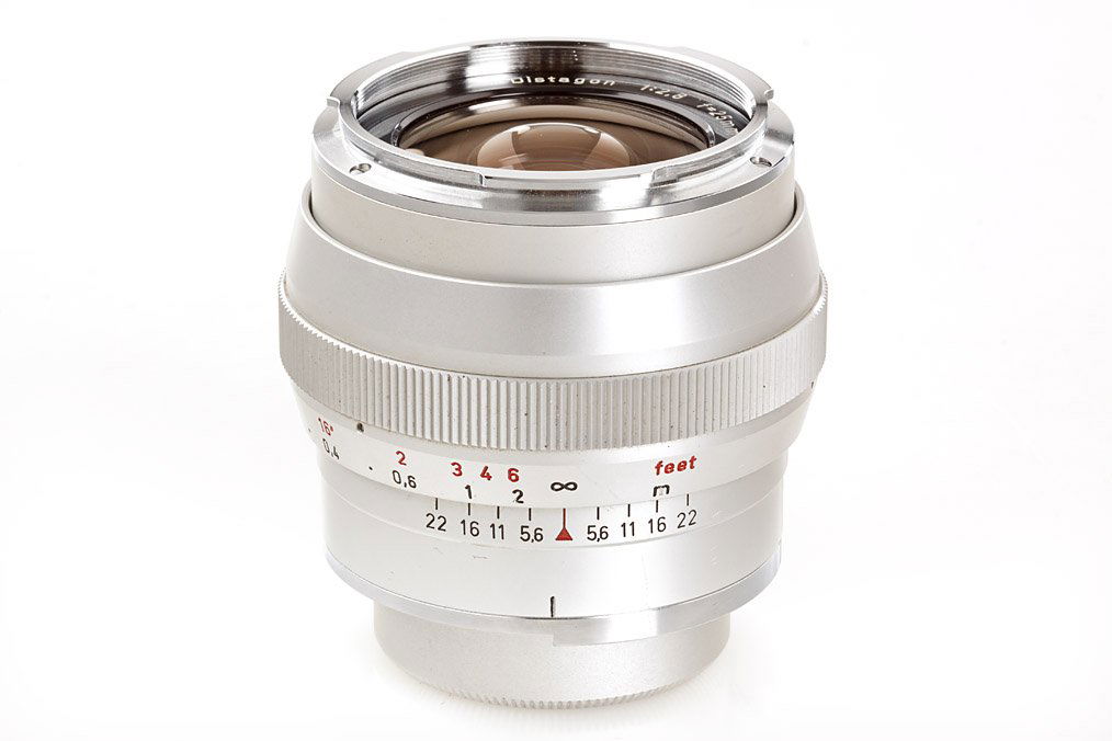 Carl Zeiss Distagon 2.8/25mm chrome, ser.no.3561776, 19: for Contarex, in mint condition (clean lenses, caps)