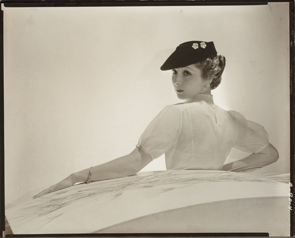 CECIL BEATON (1904–1980) Fashion study, 1936: Vintage silver print, contact print 20 x 24,5 cm (7.9 x 9.6 in) Publisher's archive stamps on the reverse, annotated and dated in an unidentified hand in pencil on the reverse