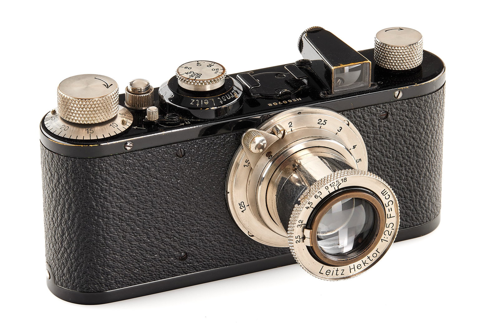 Leica I Mod. C Standard with Hektor 2.5/5cm: Nice Leica I Mod. C with standardized mount, in very good, original condition, delivered on 13.05.1931 to French retailer Tiranty, with early unnumbered Hektor 2.5/5cm in meter scale (black paint