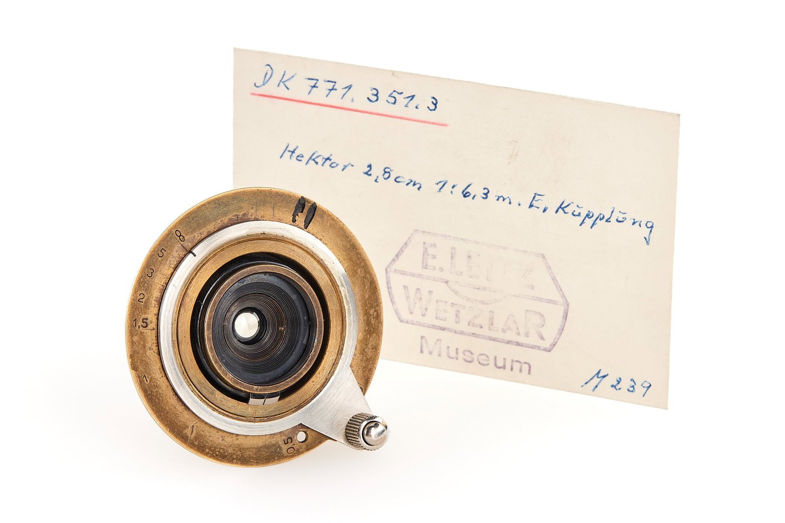 Hektor 6.3/2.8cm prototype ex Leitz Museum *: An exceptionally rare prototype of the Hektor 6.3/2.8cm from 1934, predating the official introduction of the production version in 1935. Pre-war Leica prototypes are of the utmost rarity, as only