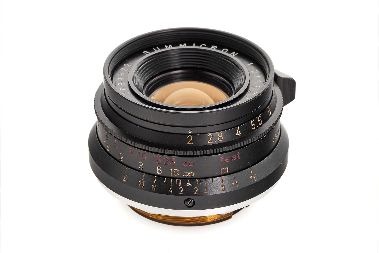 Summicron 2/35mm M39 SAWOO black: An extremely rare screw-mount 8-element Summicron in black finish (black/chrome with black paint infinity lock). The lens, delivered on 01.09.1967 to Brandt, Sweden was most probably made by Leitz to 