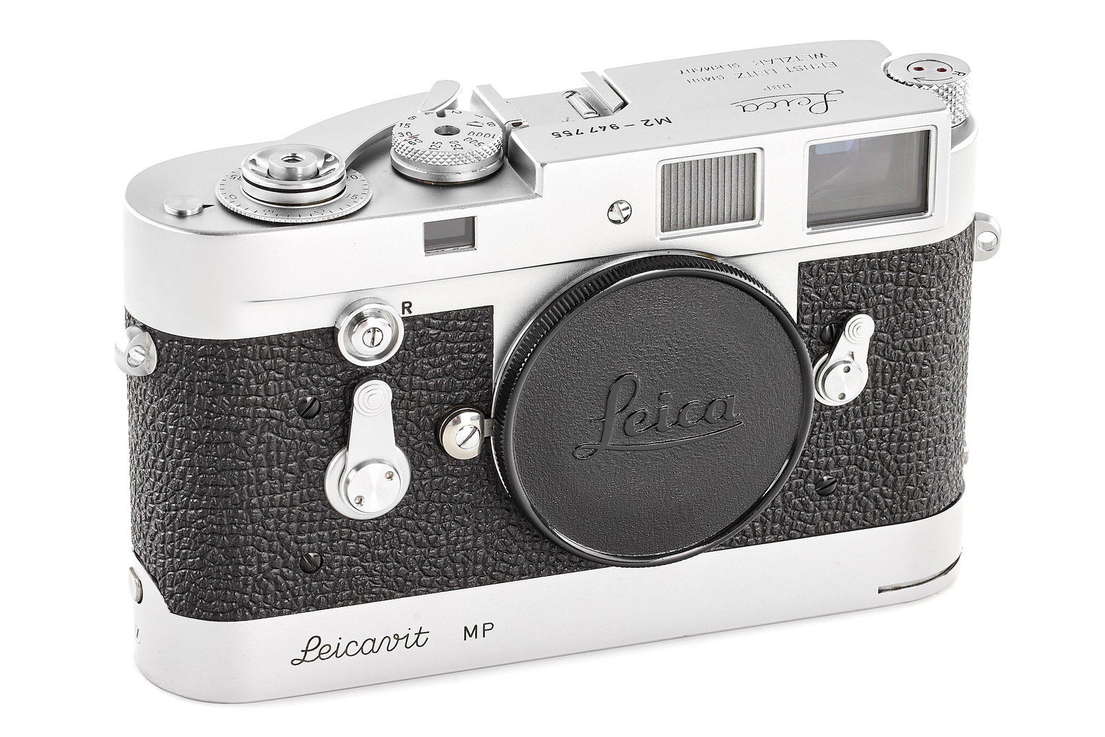 Leica M2 chrome Button Rewind with Leicavit MP: Beautiful first version Leica M2 with button rewind and self-timer, in almost-mint condition, only a few light scratches can be seen, with body cap and maker's box (serial not matching), delivered to