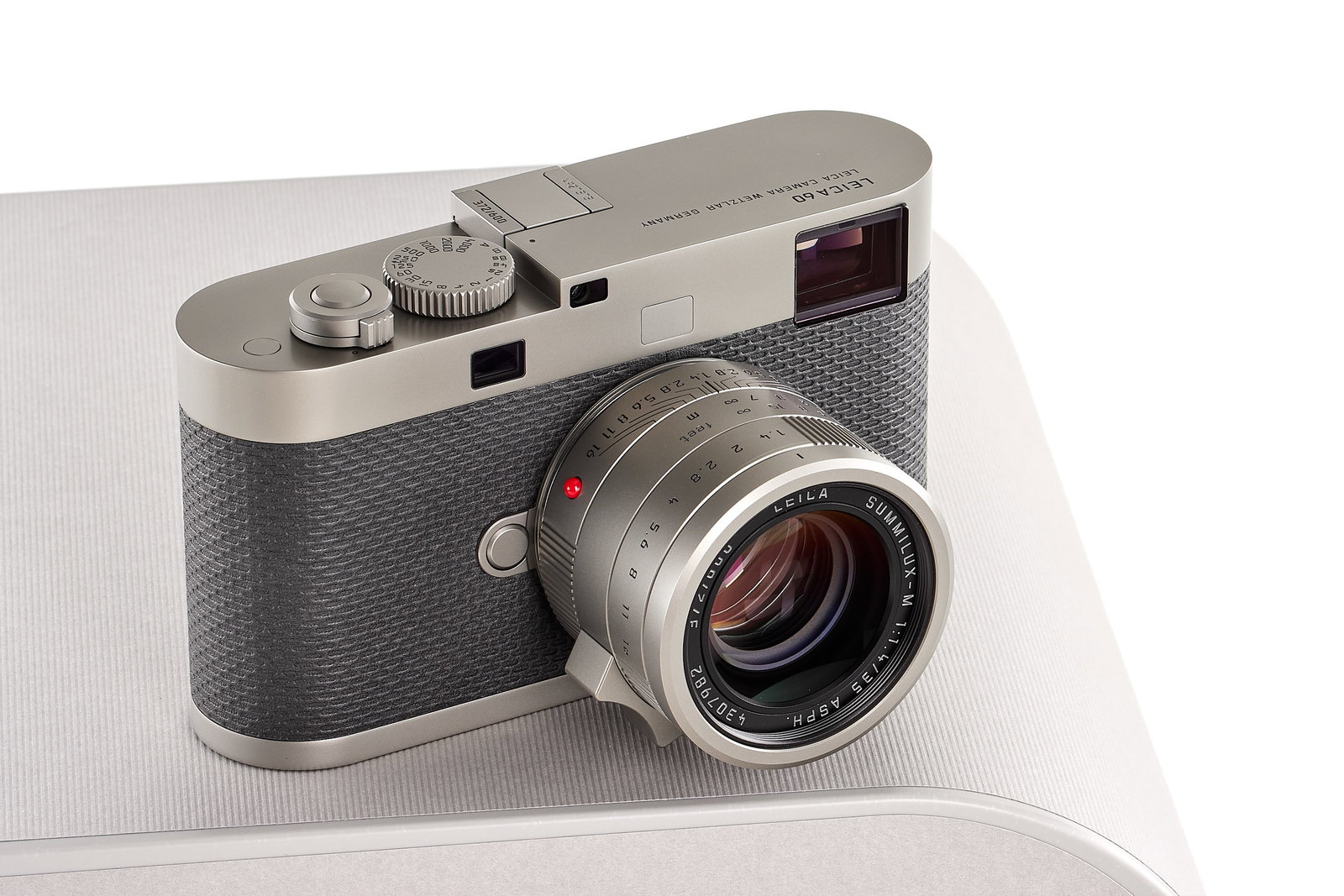 Leica M Edition Leica 60 10779 *: 2014 Leica was celebrating the 60th anniversary of the birth of the legendary Leica M rangefinder system with a strictly limited special edition – the Leica M Edition 60, limited to 600 examples wor