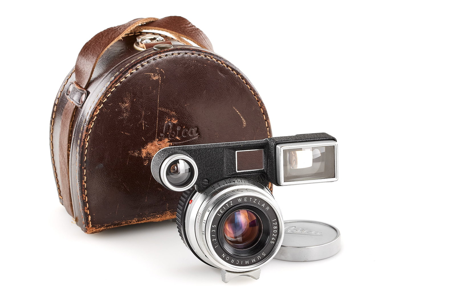Summicron 2/35mm 8-element chrome M3: Beautiful sought-after 8-element Summicron chrome with goggles to use on an M3, in near-mint condition, optics only showing a light haze, with front cap and leather case. SN: 1780245
