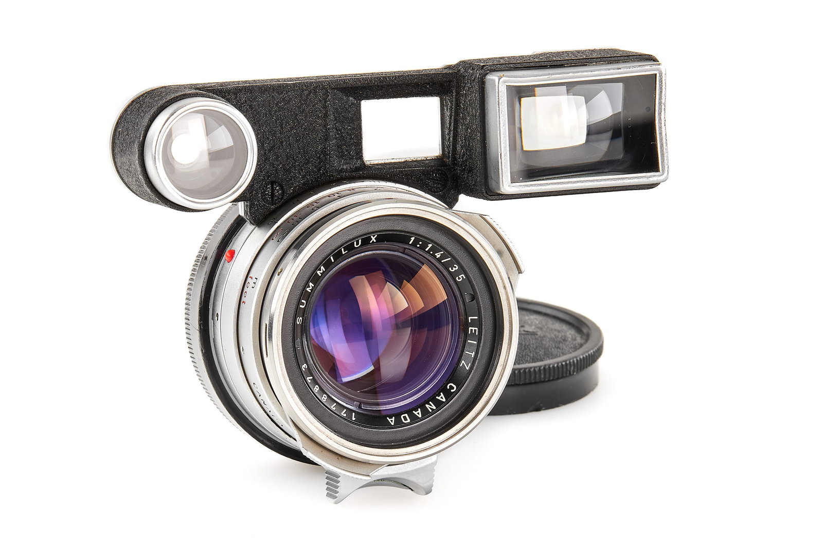 Summilux 1.4/35mm Steel Rim chrome M3: Sought-after vintage 'Steel Rim' Summilux 35mm with goggles for use on the M3, in very good condition, light dent on the goggle (not affecting the view), optics showing a light corrosion and a few cle
