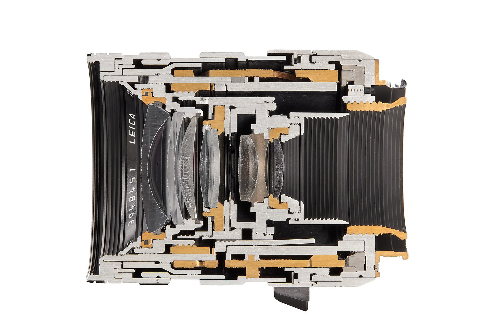 Tri-Elmar-M 4/28-35-50mm Asph. cut-away *: Very rare original cut-away model of the Tri-Elmar 28-35-50mm, showing the impressive mechanical construction, in mint condition, interesting to note that these lenses were made by students as a
