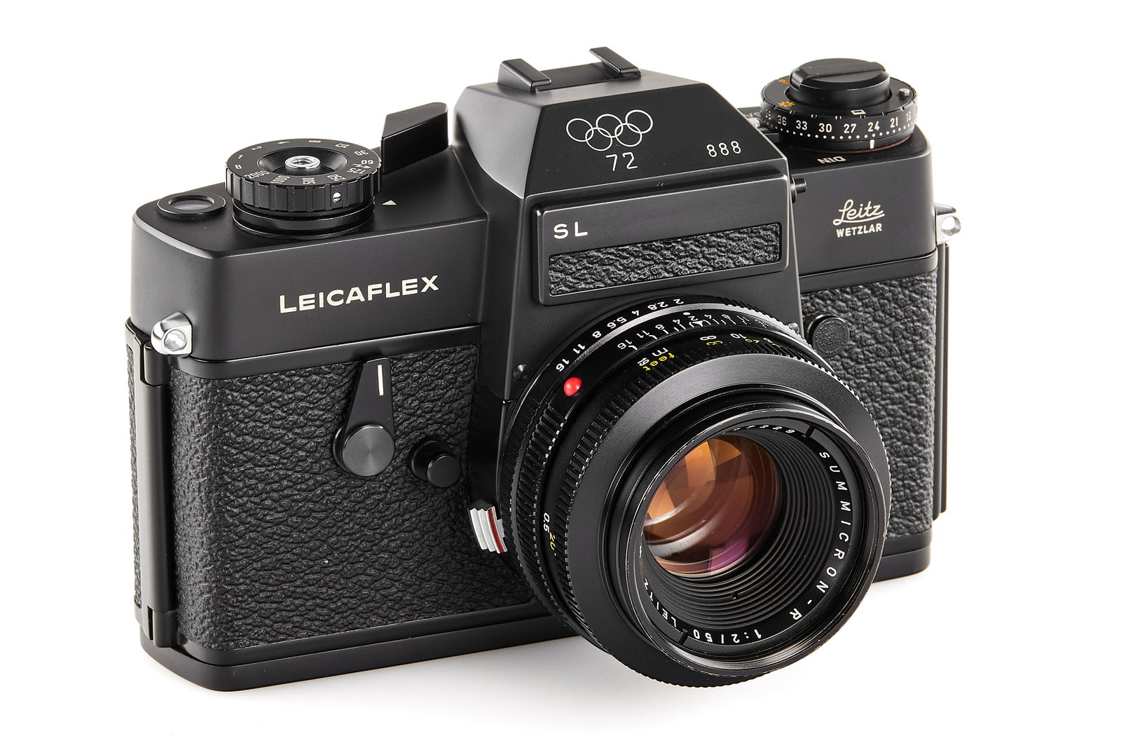 Leicaflex SL black – Olympic Games Munich 1972 Edition '888' *: Special edition Leicaflex SL produced on the occasion of the 1972 Olympic Games in Munich. This commemorative version was made in limited numbers and supplied to officials and selected recipients,