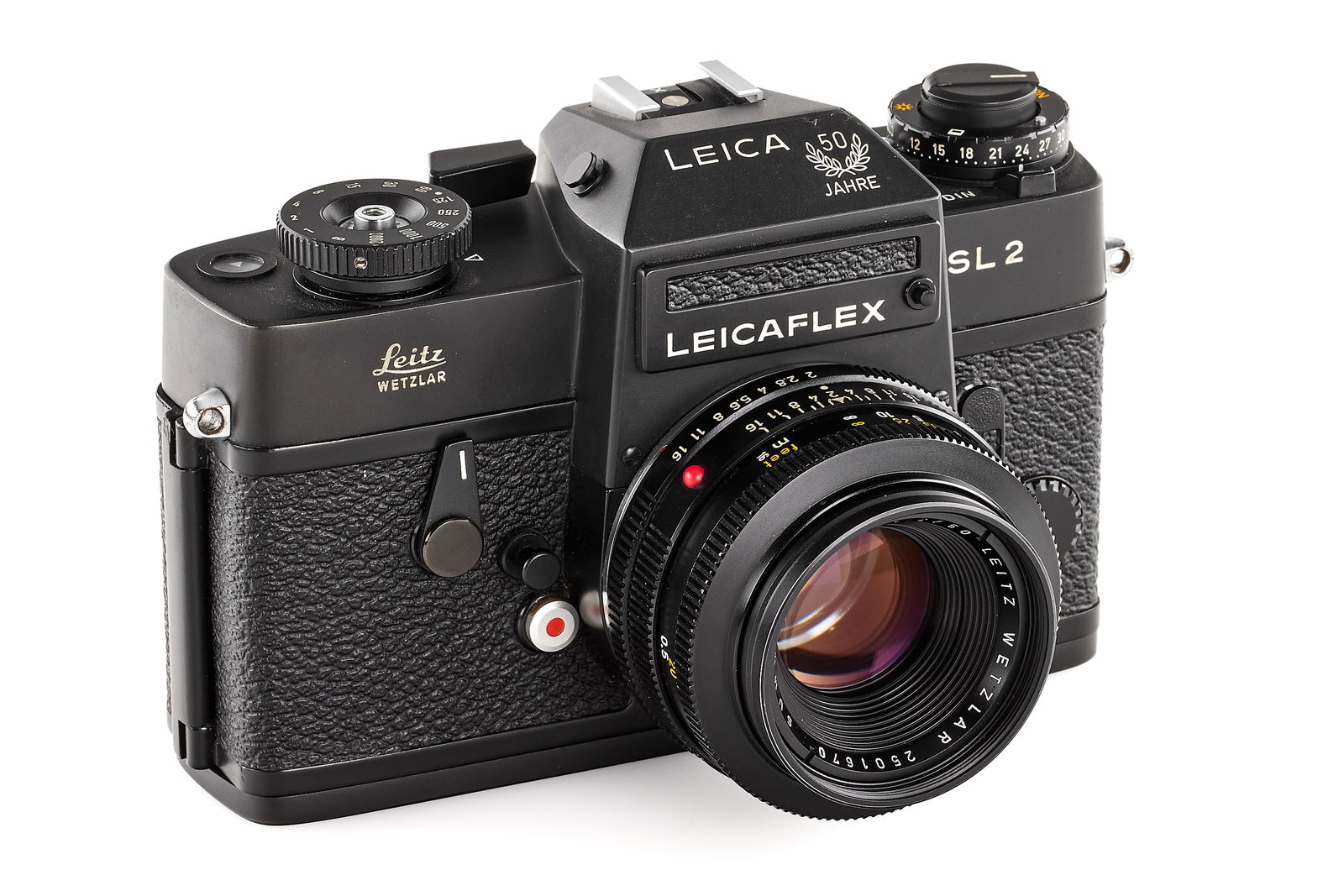 Leicaflex SL2 '50 JAHRE' black with Summicron-R 2/50mm: Special edition Leicaflex SL2 black issued in 1975 to commemorate 50 years of Leica cameras (1750 cameras produced), body no.1415646 with special serial number '386-E' engraved on the back of the top 