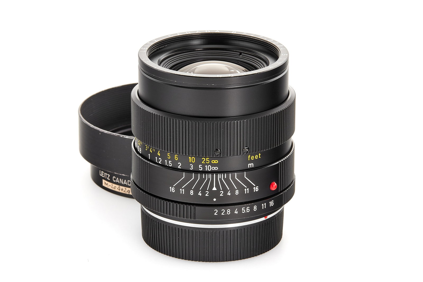 Summicron-R 2/35mm prototype B747-0004 *: A highly interesting prototype Summicron 35 mm featuring a removable lens hood and a completely different optical and mechanical construction from both regular series-production versions. The lens is