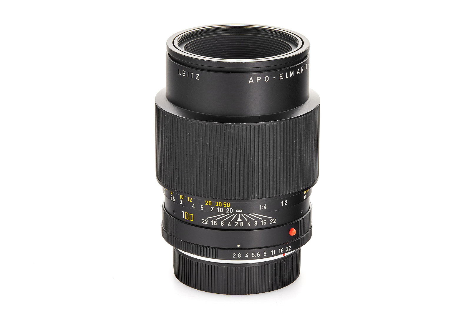 Apo-Elmarit-R 2.8/100mm prototype *: A unique prototype APO-Elmarit-R 100 mm, which later evolved into the series-production APO-Macro-Elmarit-R 100 mm. While the lens already closely resembles the final production version, it exhibits s