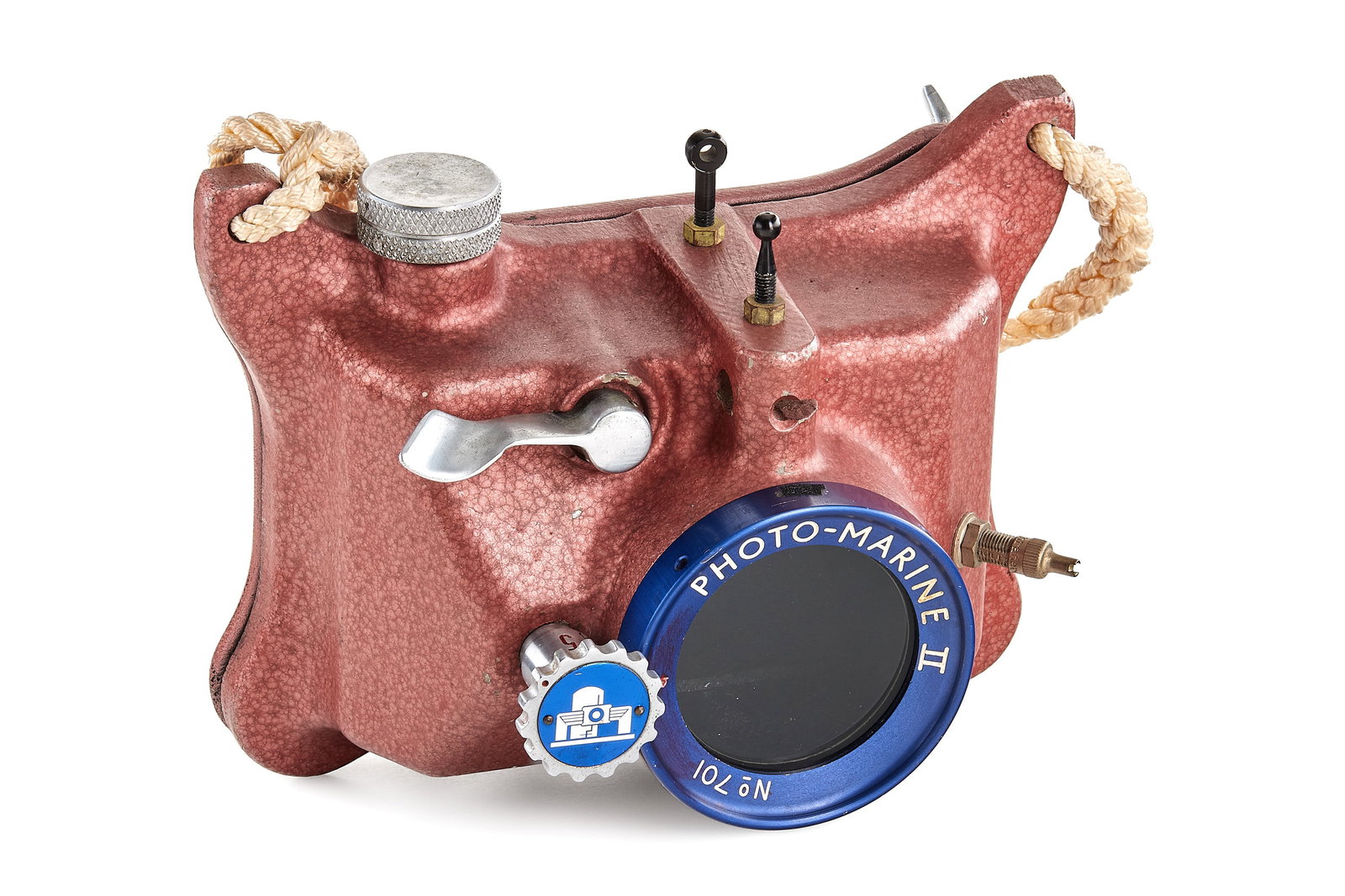 R.G. Lewis for Leica Photo-Marine II underwater housing *: Very rare, heavy metal underwater housing for Leica IIIc - IIIf cameras, made by R.G. Lewis in England, version finished in pink hammertone paint, with strap and camera mounting gears. SN: 701