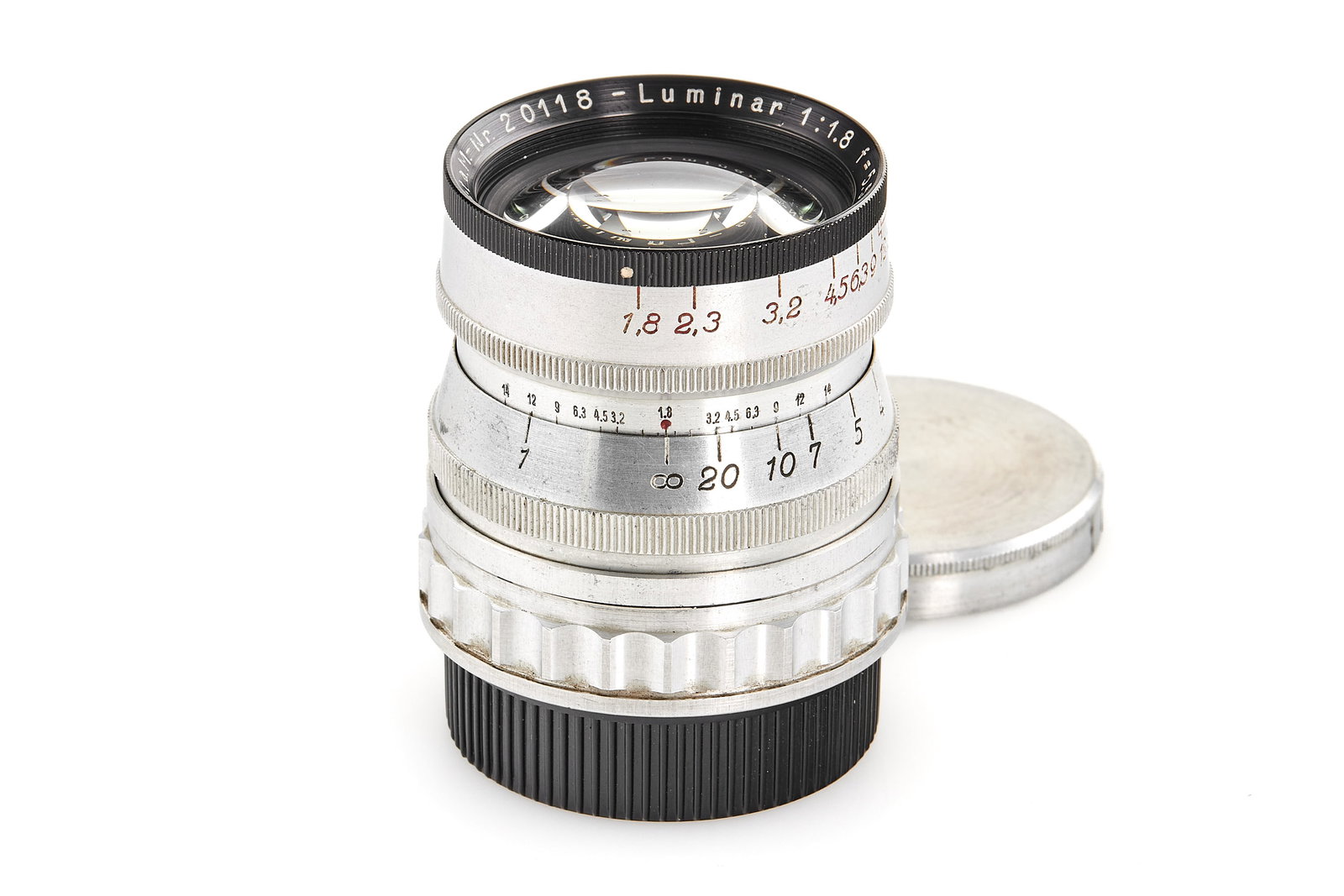 Royal-Optik Luminar f. Leica M39 1.8/5.5cm: Interesting extremely rare lens in Leica M39 RF couple mount, only a few similar lenses are known to exist, in very good condition, optics with early coating showing some spots and light cleaning mark
