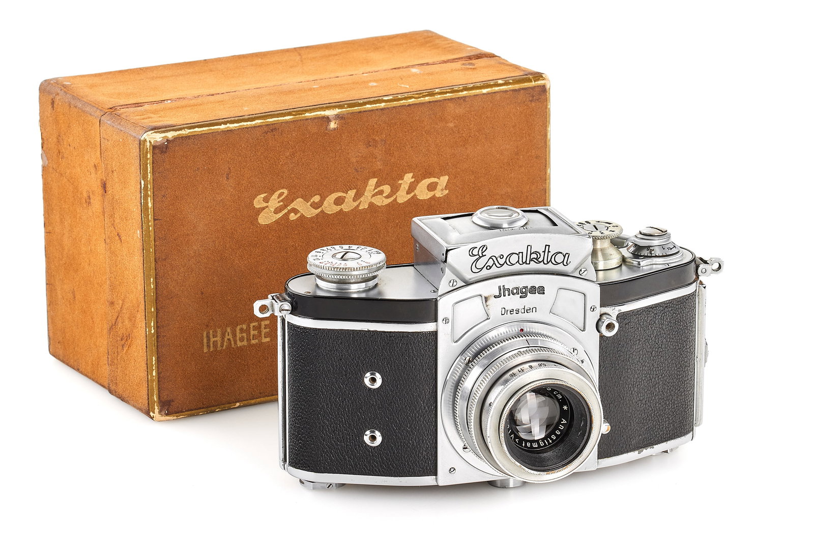 Ihagee Kine Exakta I 'Round Magnifier' with Victar 2.9/5cm: Rare very early first version Kine Exakta SLR with round magnifier in the non-removable viewing hood, in very good condition, shutter speeds not accurate, together with uncommon unnumbered Anastigmat