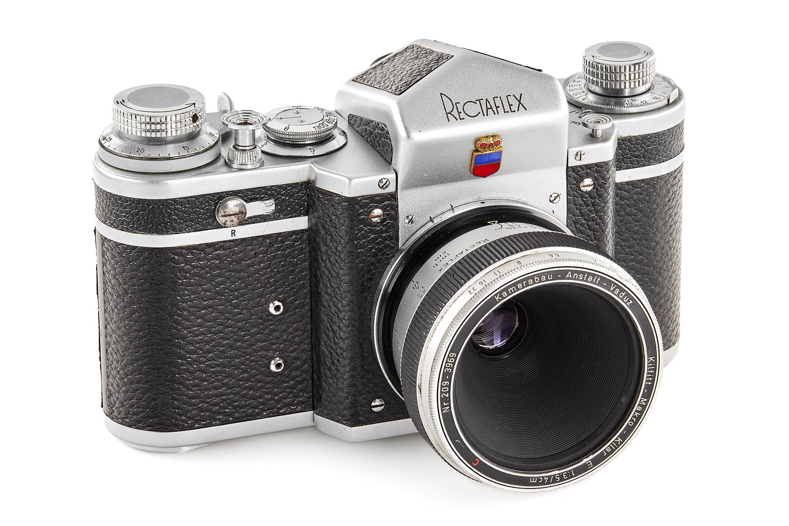 Rectaflex Series 40.000 Liechtenstein *: One of the rarest versions of the Rectaflex, produced after the transfer of manufacturing to Mauren, Liechtenstein. Only about 300 examples of this camera were made. Despite several improvements over