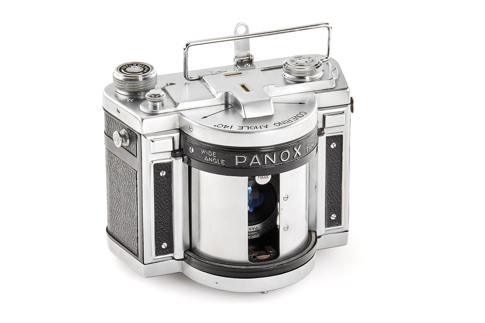 Panon Panox *: Very rare wide angle camera for 140° exposures on 120 film, early version with 'Wide Angle' engraved, in very good condition, signs on reparation in vulcanite, with Panox 2.8/50mm no.33162. SN: 58123