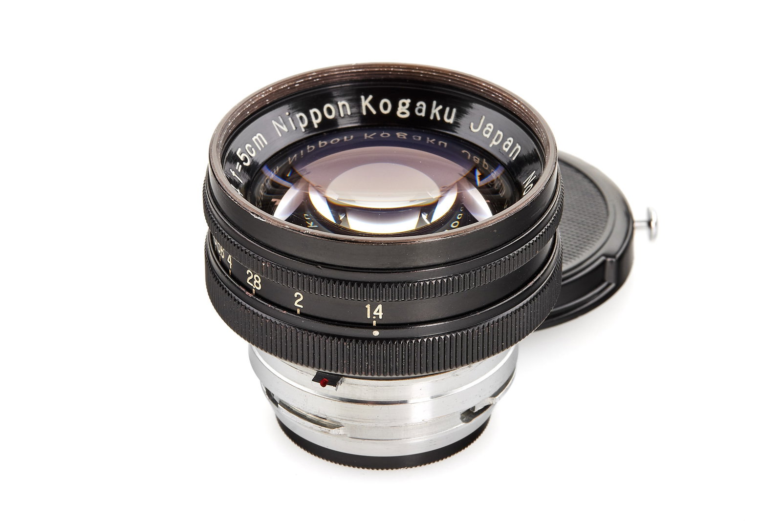 Nippon Kogaku Japan Nikkor-S.C 1.4/5cm all-black *: Very rare and early all-black first version, note the black painted aluminium filter rim, only 400-450 pieces made, in near-mint condition, very good lenses with few and light cleaning marks, includin