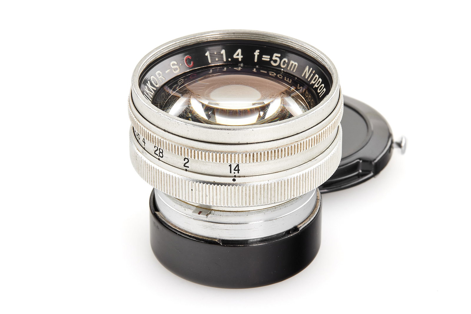 Nikkor-S.C 1.4/5cm aluminium *: Rare transitional version Nikkor, with barrel finished in aluminium, but in satin chrome instead of the usual black finish, in beautiful, near-mint condition, optics with notable cleaning marks on the