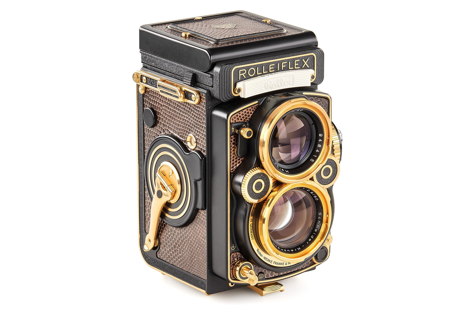Rolleiflex 2.8F Aurum: Sought-after gold plated special edition issued in 1983, around 1500 cameras produced, in mint condition, with Xenotar 2.8/80mm no.13964313, including lenses cap, strap, diffusor, German instructions,