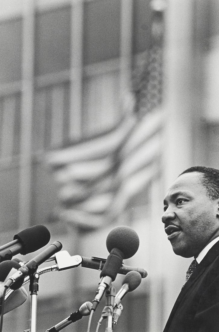 BENEDICT J. FERNANDEZ (1936–2021) - Martin Luther King, A set of 11 photographs (1 of 20)
