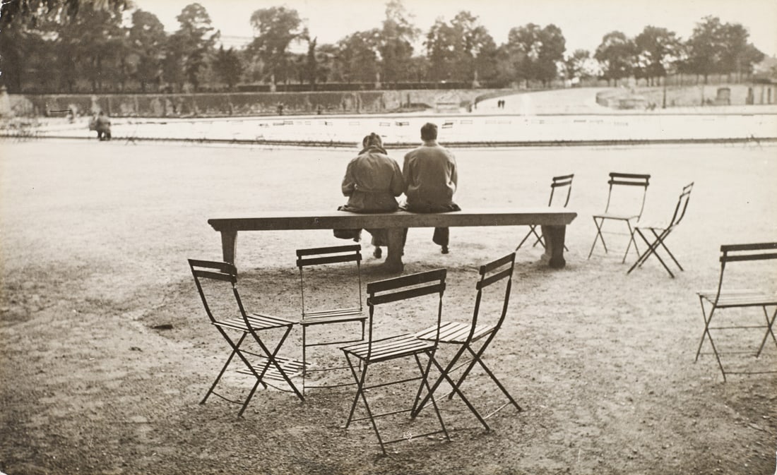 ROBERT FRANK (1924–2019) - Paris and the chairs, 1949/50: Vintage silver print 18,6 x 30,3 cm (7.3 x 11.9 in) Signed and dated (print date, 1952) by the photographer in ink on the reverse. PROVENANCE Private Collection, Zurich, through the former Collection 
