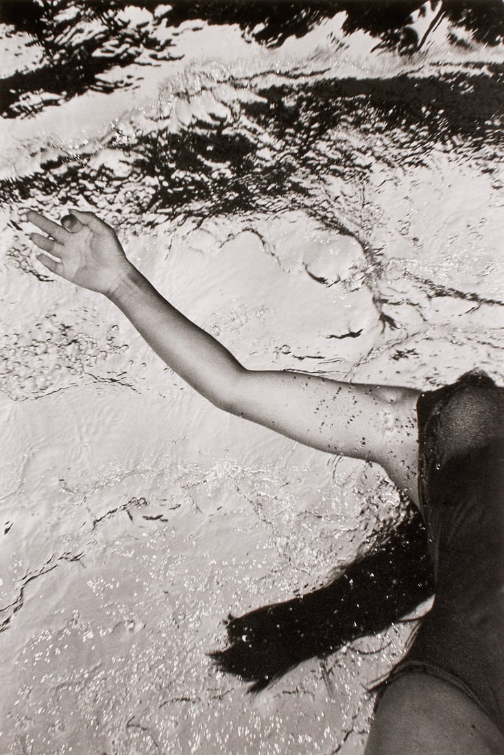 GIL RIGOULET (*1955) - Piscine d´Eureux, France 1984: Gelatin silver print 57,6 x 38,6 (22.7 x 15.2 in) Signed, titled, dated and numbered by the photographer in pencil on the reverse; Printed by Stéphane Cormier; Edition #1/7 PROVENANCE the print comes